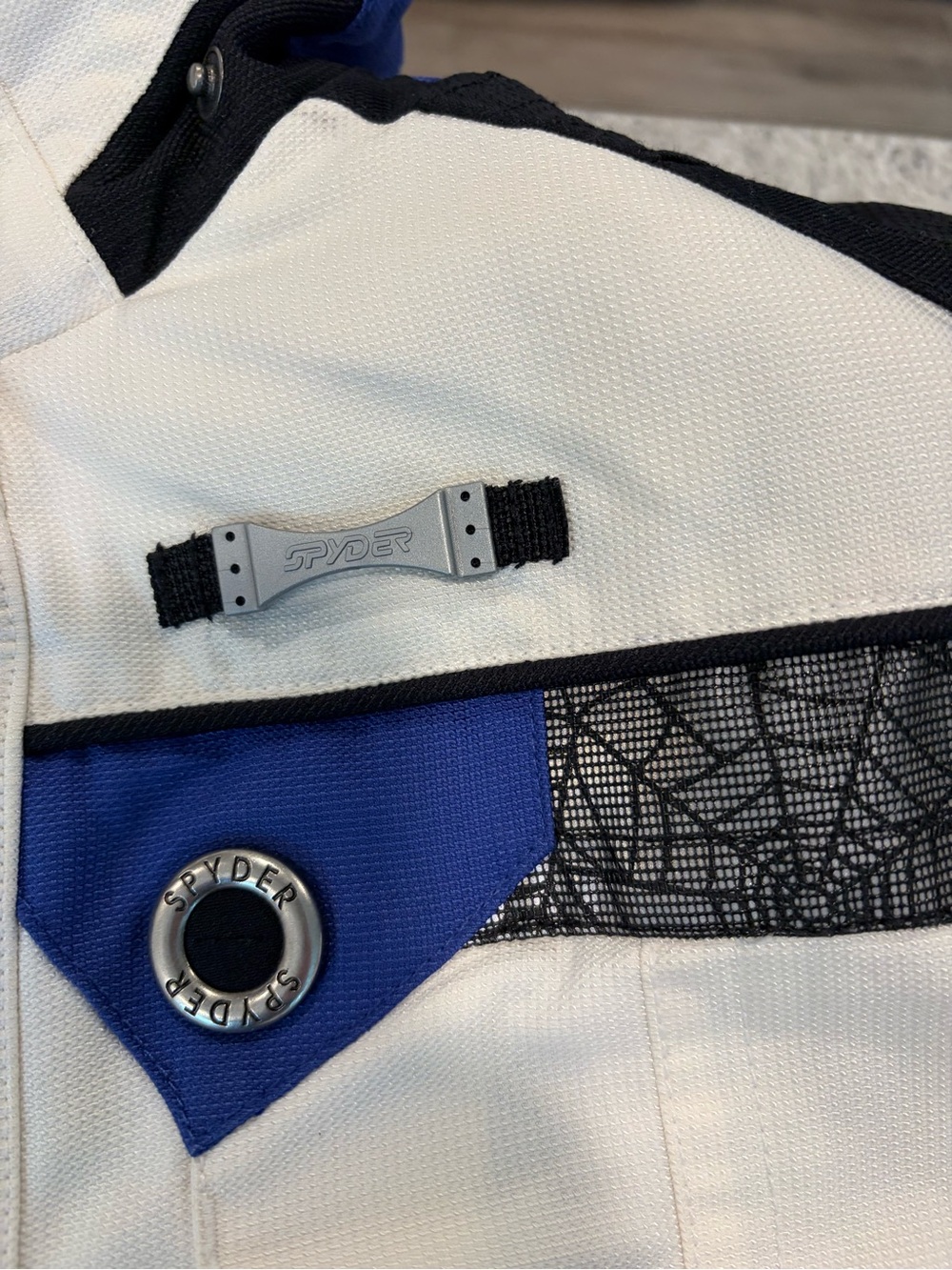 Spyder White Black Ski Jacket with Blue Trim - Picture 7 of 11